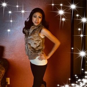 Meet your Posher, Ana silvia